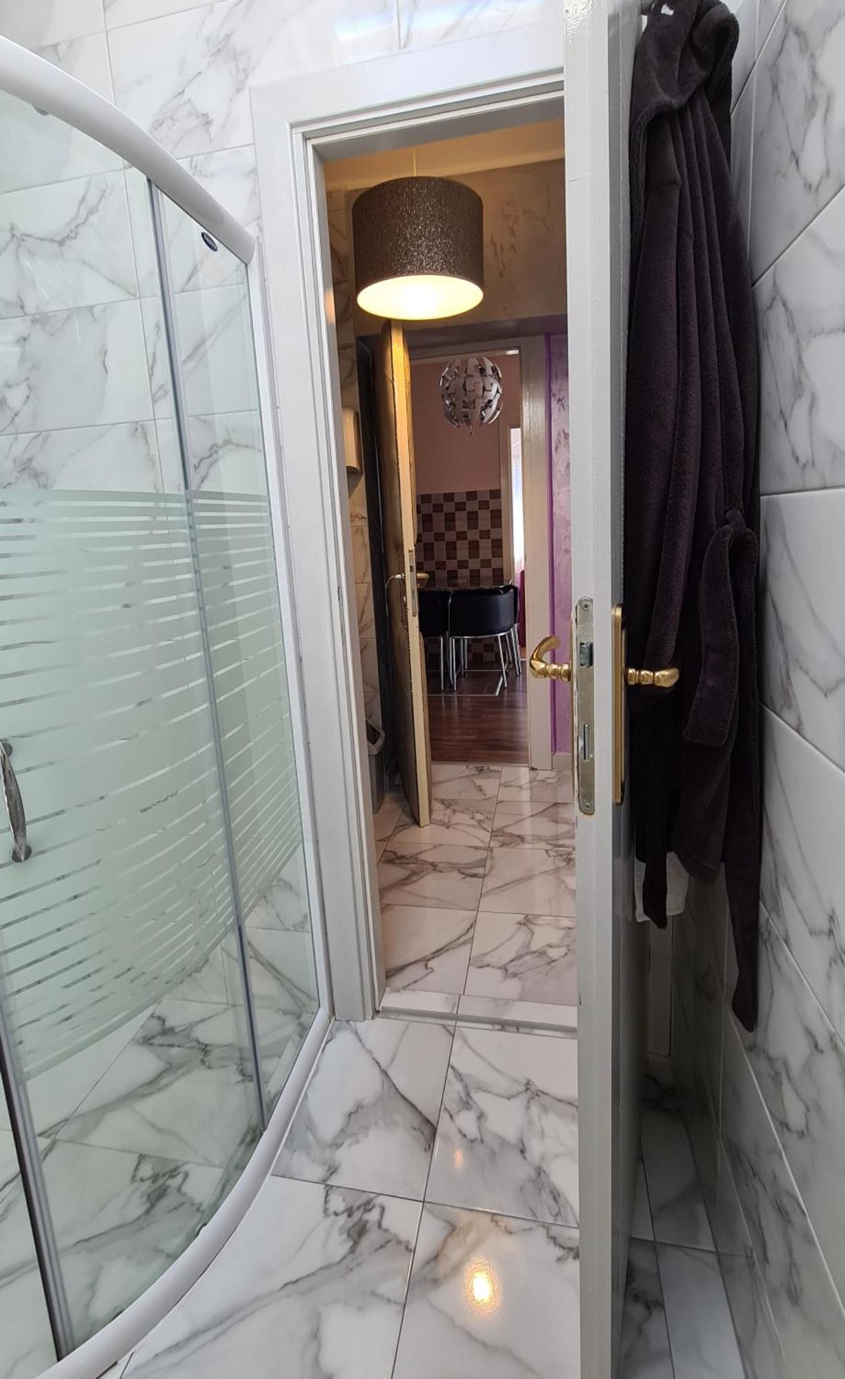 Lux Apartments With Pool Dex Zemun Polje 外观 照片